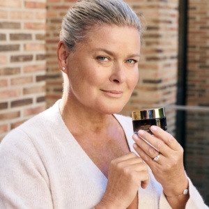 Portrettbilde av Vendela Kirsebom med Daily Love Day Cream