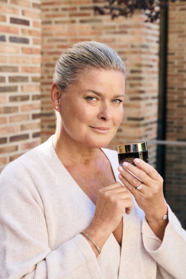 Portrettbilde av Vendela Kirsebom med Daily Love Day Cream